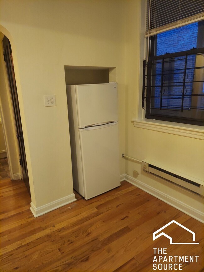 Photo - 4415 N Wolcott Ave Unidad B3