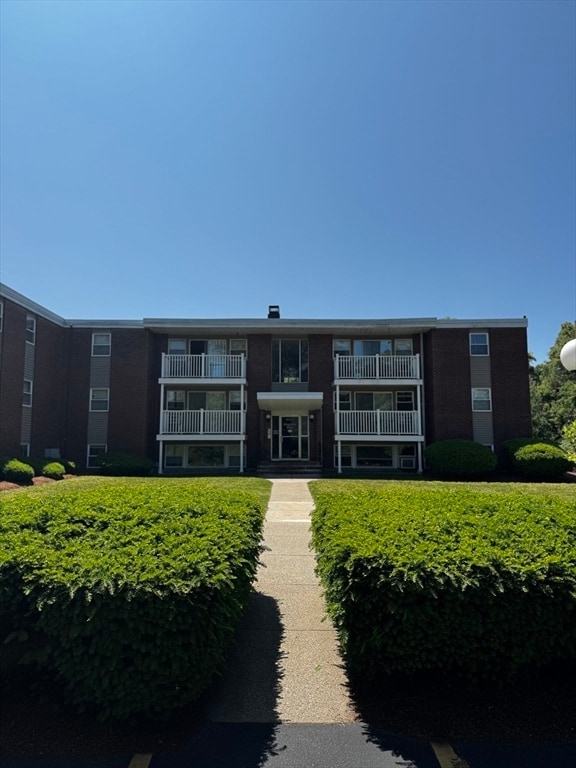 Photo - 30 Worthen St Apartment Unit C9