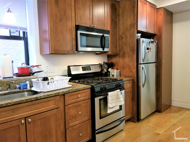 Building Photo - 64 Louis Prang St Rental