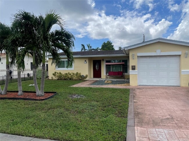 Building Photo - 3297 NW 35th Way Rental