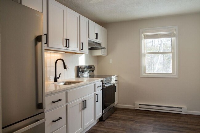 Building Photo - 180 N Main St Unit B-4