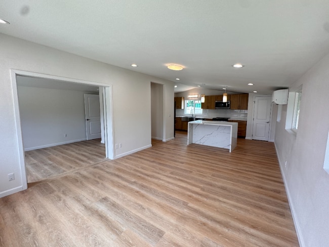 Photo - 174 Hauoli St