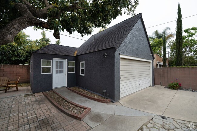 Building Photo - BRAND NEW 1 BEDROOM UNIT!!!! Rental