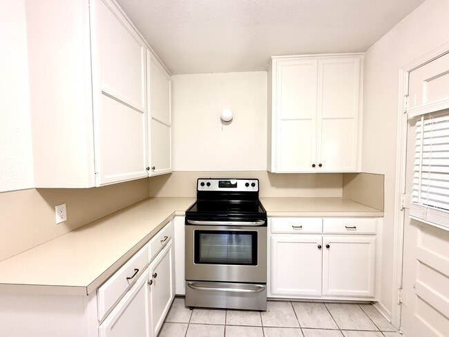 Photo - 2903 N.Commerce