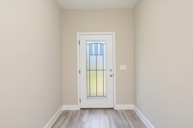 2239 Tom St