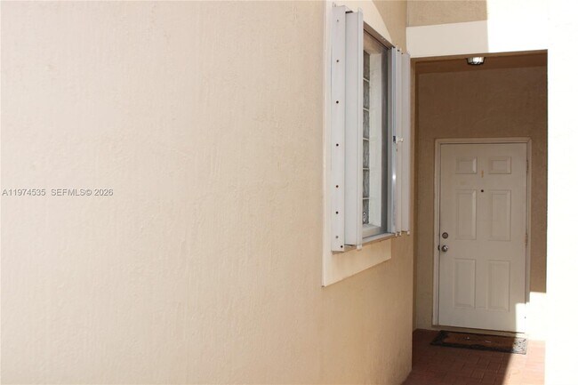 Photo - 3857 Tree Top Dr