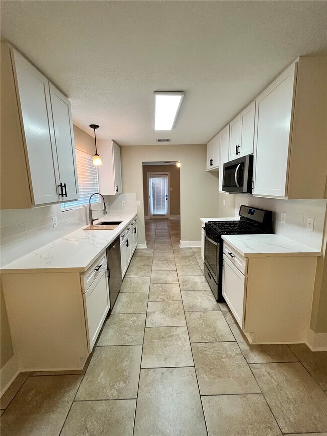 Photo - 3951 Town Park Ln