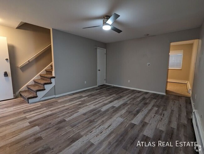 Building Photo - 5703 S Pearl St Unit 01 Rental