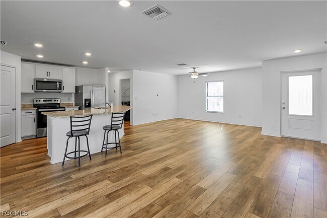 Photo - 185 Yager Cir