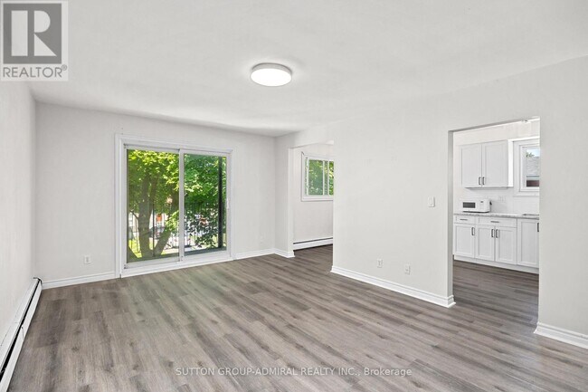 Photo - 91 Toronto St Unit 2