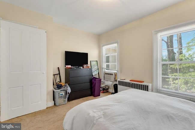 Photo - 350 Green Ln Unit 2R