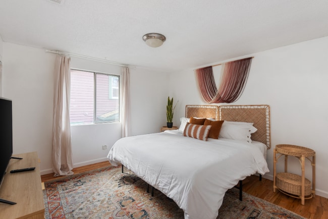 Photo - 2356 SE Division St Unit 2956