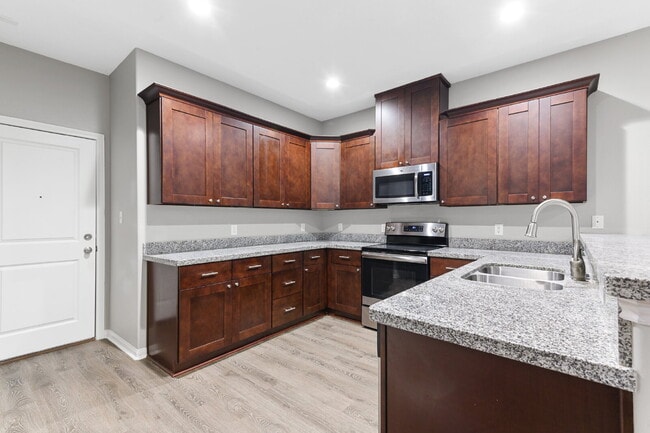 Photo - 124 Artesian Way