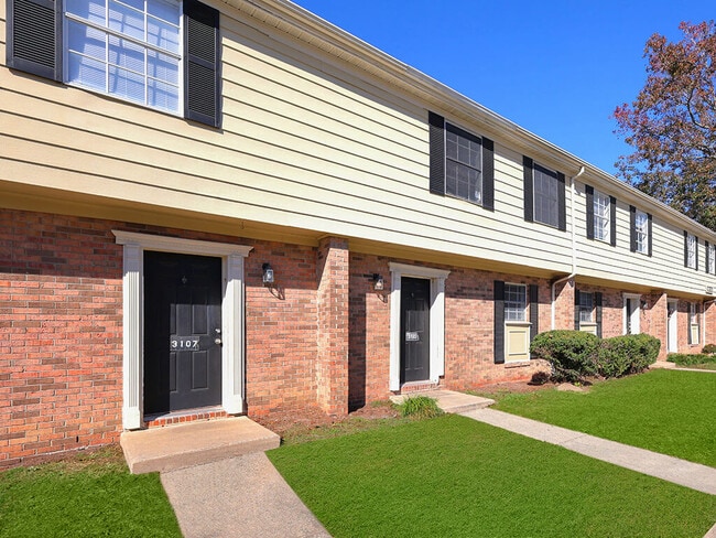 Private Entrances - Colony Village