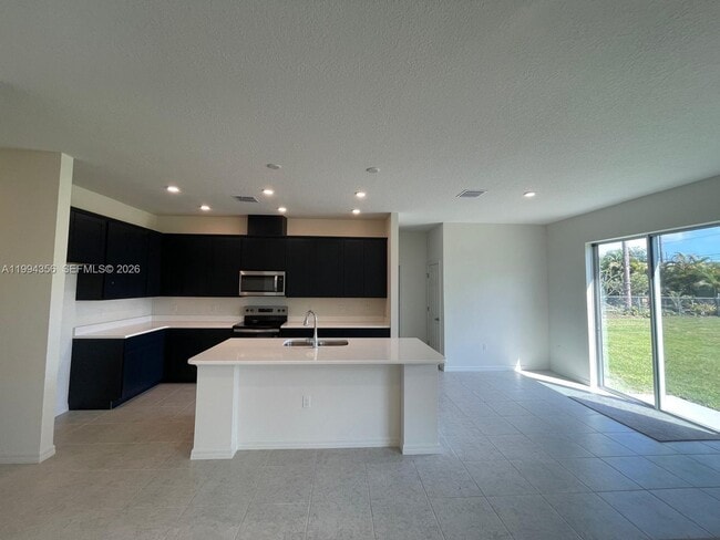 Photo - 2133 SE Flanders Rd