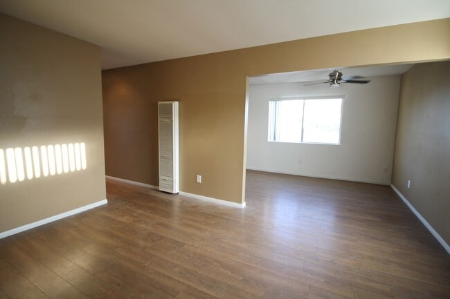 Photo - 3488-3494 Monroe Avenue Unidad 3492