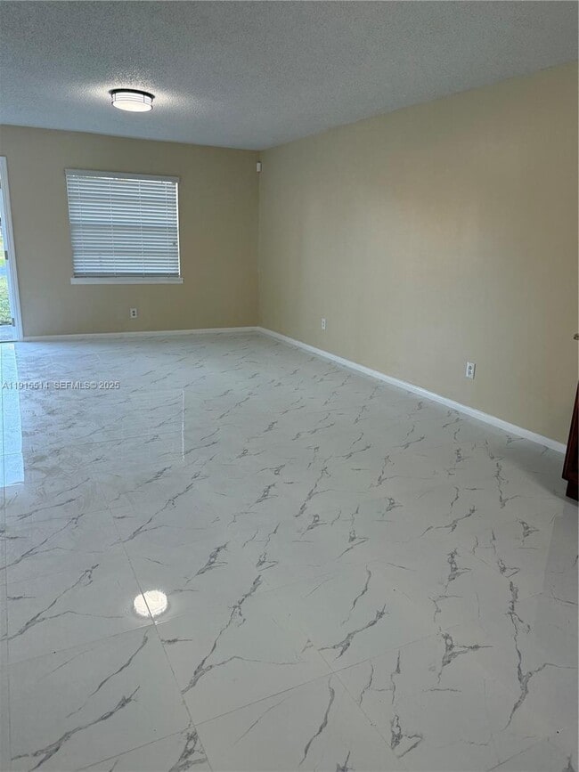 Photo - 2809 Jefferson Pkwy Unidad A