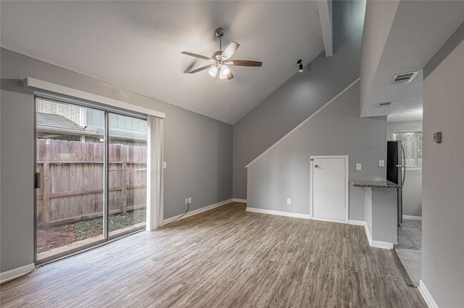 Photo - 26612 Primrose Ct