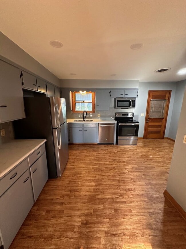 Photo - 2218 Rosewood Dr