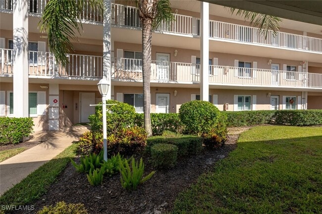 Photo - 5980 Amherst Dr Unidad D104