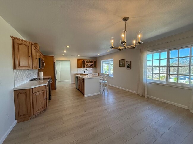 Photo - Remodeled - 3 bed, 2 bath single story home in Thousand Oaks