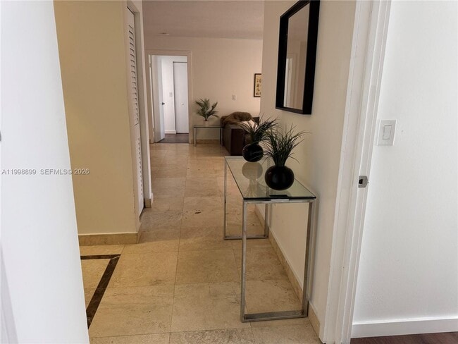 Photo - 19555 E Country Club Dr Unit 8602