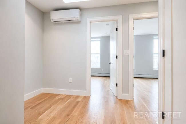 Photo - 1Bed + office Bed in BedStuy Unit 3F