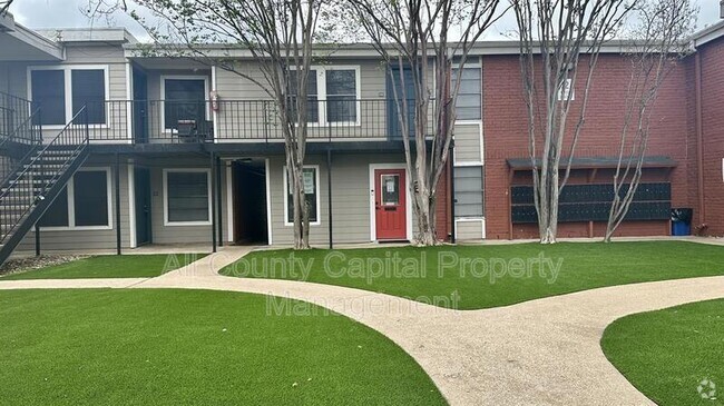 Building Photo - 5426 Menchaca Rd Unit 202 Rental