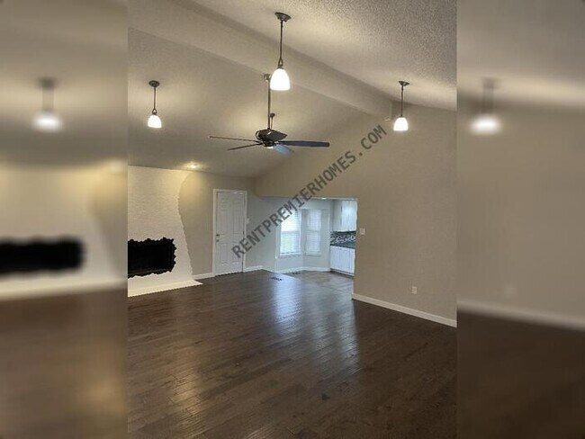 Photo - 3 Havenwood Ln