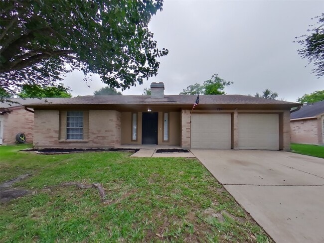 Building Photo - 22510 Braken Carter Ln