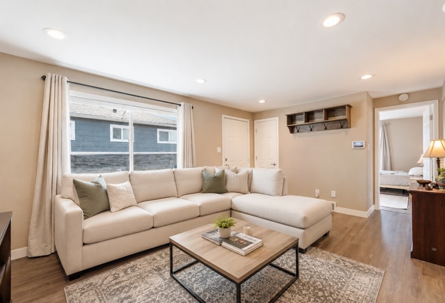 Photo - 232 S Lowell Blvd