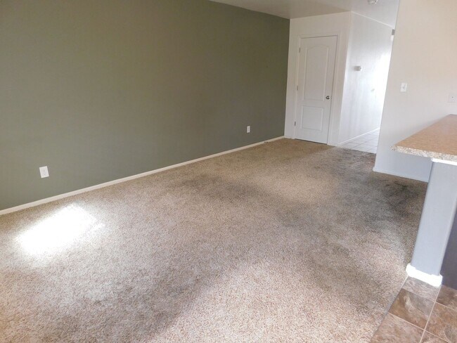 2492 1/2 Brookwillow Loop