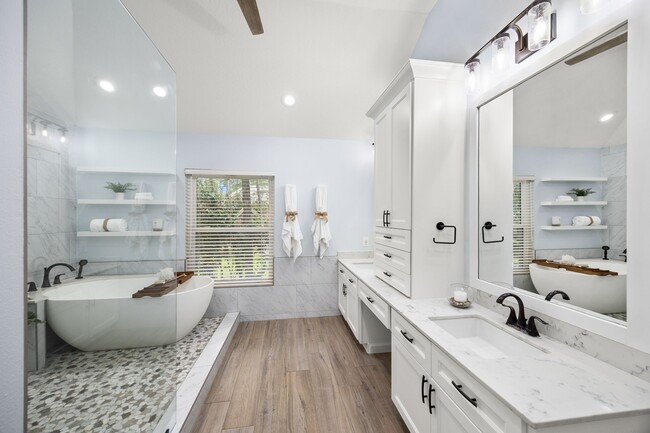 Photo - 22 Windfern Pl