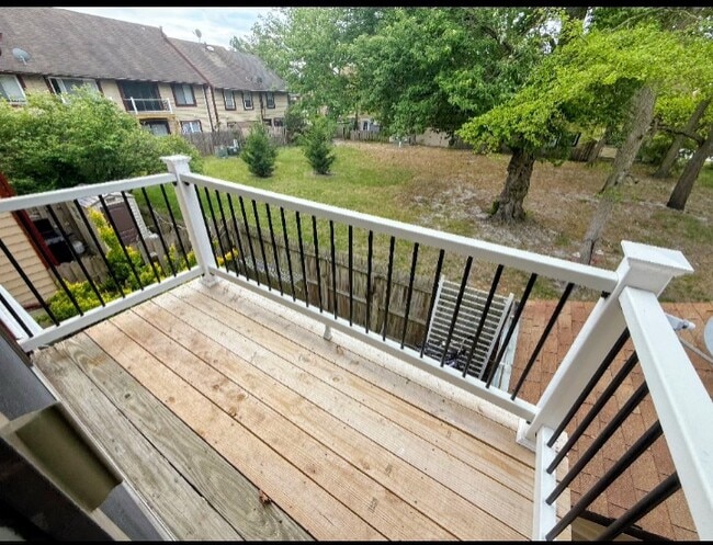 Photo - 65 Chelsea Cir