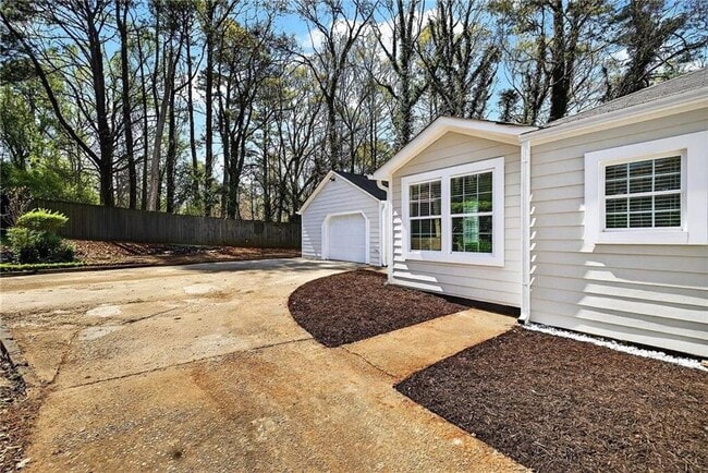 Photo - 955 S Columbia Dr