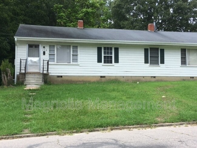 Building Photo - 110 S Clark St