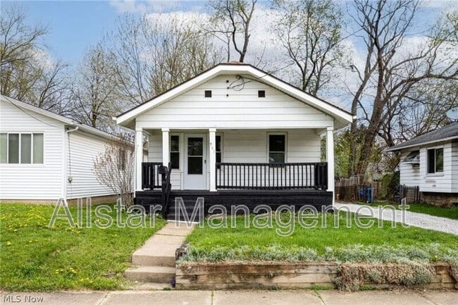 Building Photo - 961 Wyley Ave