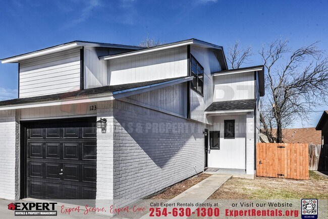 Photo - 1233 Royal Crest Dr Unidad 1233 Royal Crest Dr