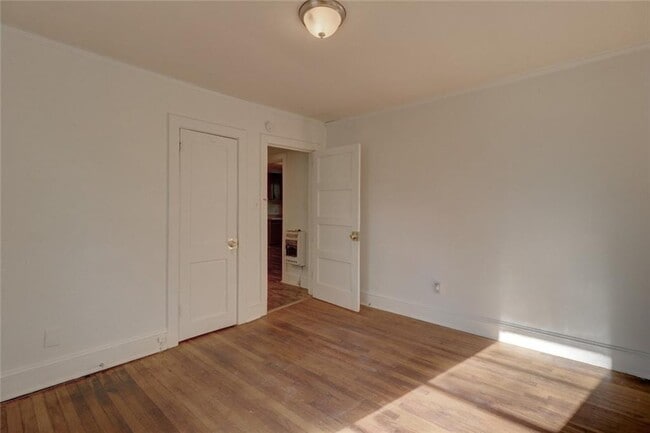 Photo - 1310 Winona Ave