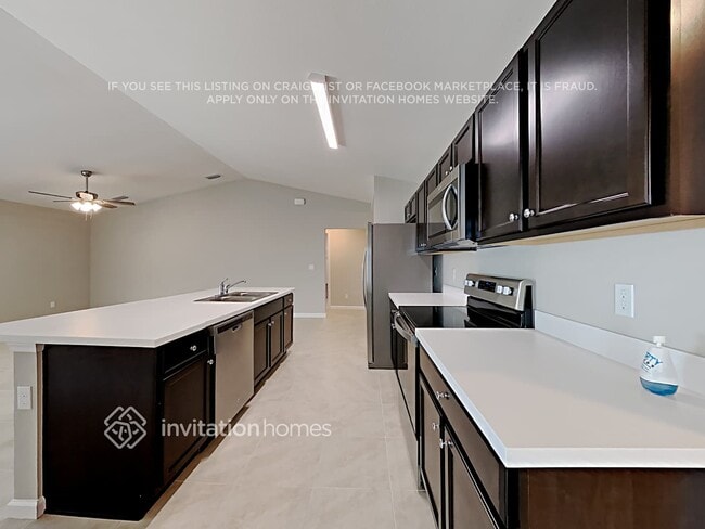 Photo - 150 SW Milburn Cir