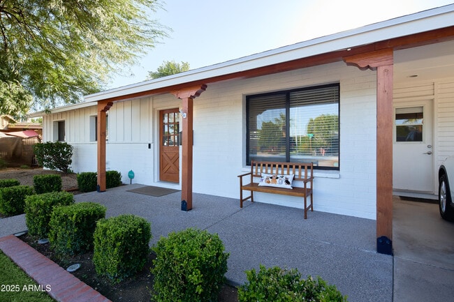 Building Photo - 4226 N 84th Pl