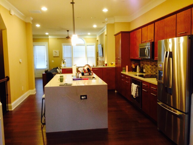 Photo - 210 Alderwood Point
