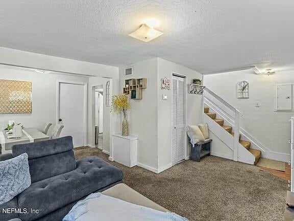 Photo - 810 Calvert St