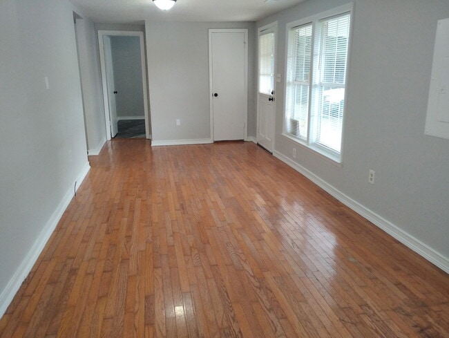 465 Naugher Rd