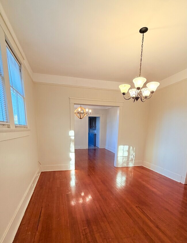 Living Room - 2037 Joseph St Unit 2037 Joseph