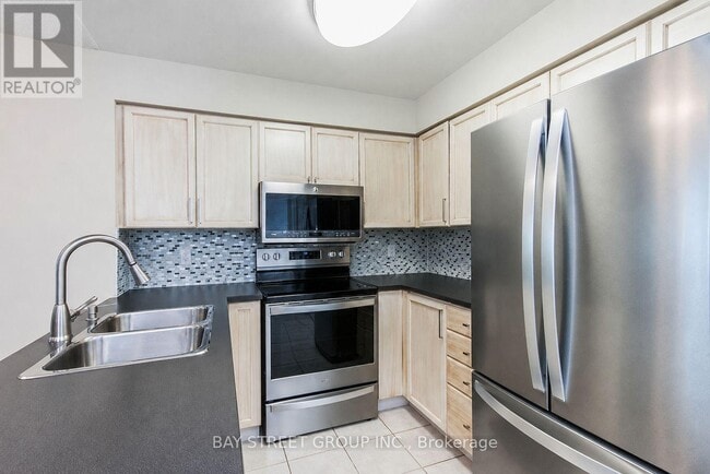 Photo - 8 Hillcrest Ave Unit 2917