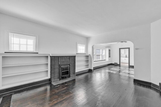 Photo - 3058 E 116th St Unit UP