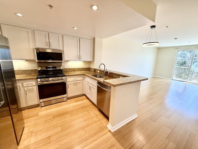 Photo - 301 Crescent Ct Unit 3207