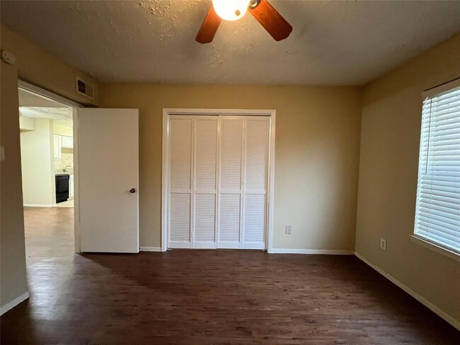 Photo - 10555 Turtlewood Ct Condo Unit 1107