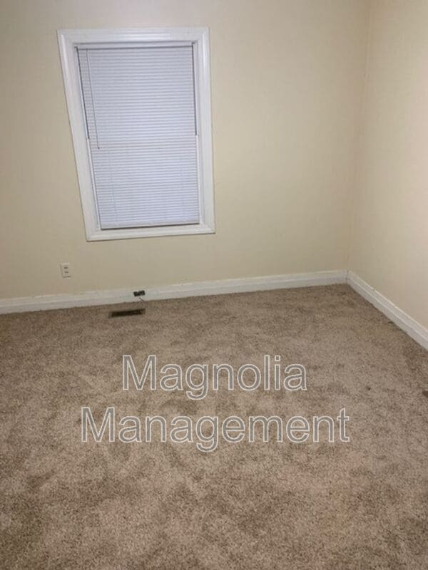 Photo - 1811 Colonial Ave